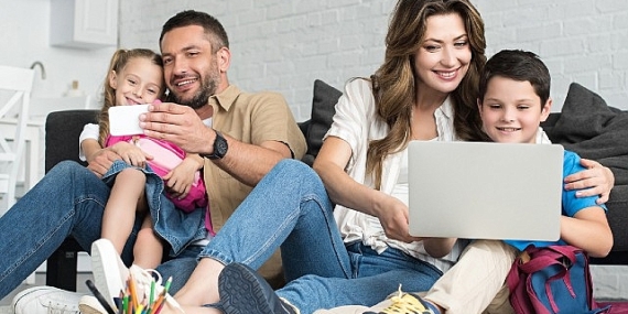 Çocuğunuzu zararlı uygulamalarla baş başa bırakmayın