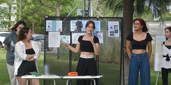 Egeli öğrenciler depresyona karşı bilgilendirildi