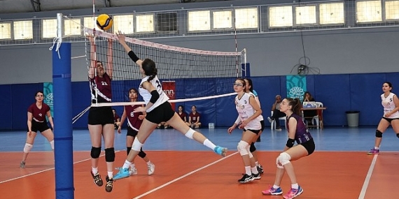 Nilüfer Uluslararası Spor Şenlikleri heyecanlı müsabakalara sahne oluyor