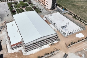 selcuklu-belediyesi-tarafindan-selcuklu-fen-lisesine-kazandirilacak-olan-kapali-spor-salonu-ve-suni-cim-sahanin-yapimi-devam-ediyor.jpg