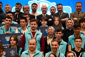 selcuklu-belediyesi-ve-selcuklu-ilce-milli-egitim-mudurlugu-paydasliginda-duzenlenen-teknoloji-ve-robot-yarismasi-tekno-sel-odul-toreni-ile-sona-erdi.jpg