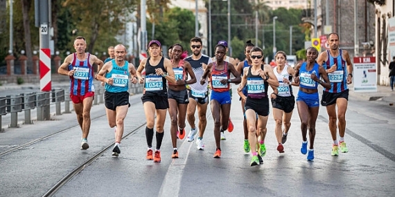 Toplu ulaşıma Maraton İzmir ayarı
