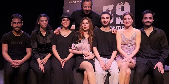 2024 Çolpan İlhan & Sadri Alışık Konservatuvarı öğrencileri tiyatro sahnesinde mezun oldu…