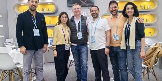 Adel Kalemcilik, Çin’e çıkartma yaptı