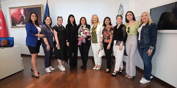 Aydın Girişimci Kadınlar Platformu Başkanı Nebahat Üstüner Aydın Büyükşehir Belediye Başkanı Özlem Çerçioğlu’na nezaket ziyaretinde bulundu