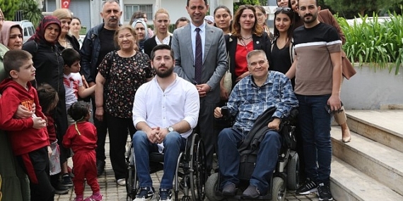 Bayraklı Belediyesi Engelliler Merkezi’ne ‘kırmızı bayrak’