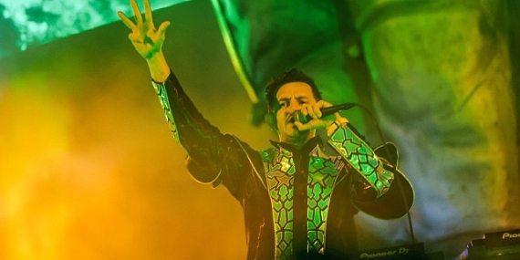 Burak Yeter Performansıyla Antalyalıları Büyüledi