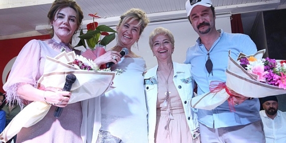 Burhaniye'de Unutulmaz Bir Konser