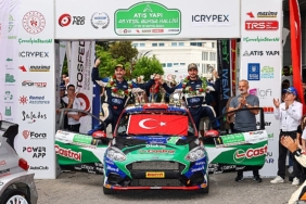 castrol-ford-team-turkiyeden-anlamli-zafer-19-mayista-genc-pilotlariyla-zirvede.jpg