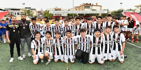 Çiğli’de “19 Mayıs Futbol Turnuvası” Heyecanı Sona Erdi
