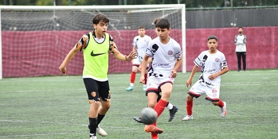 Çiğli’de 19 Mayıs Kutlamaları Futbol Turnuvası ile Başladı