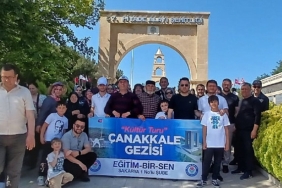 egitim-bir-sen-canakkale-turu-duzenledi.jpg