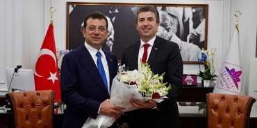 ekrem-imamoglu-catalca-belediye-baskani-erhan-guzele-tebrik-ziyaretinde-bulundu.jpg