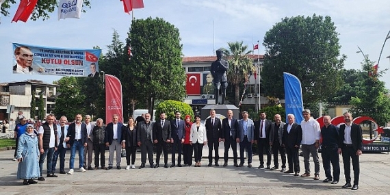 Gölcük’te 19 Mayıs Atatürk’ü Anma Gençlik ve Spor Bayramı’nın 105’inci yılı; düzenlenen törenle kutlandı