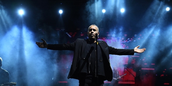 Haluk Levent söyledi, on binler eşlik etti