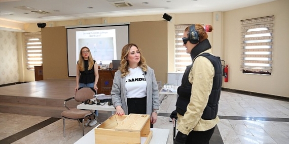 Küçükçekmece Belediyesi, demans hastalığına karşı farkındalık oluşturmak amacıyla iki gün süren ‘Demans Parkuru’ eğitimi düzenledi