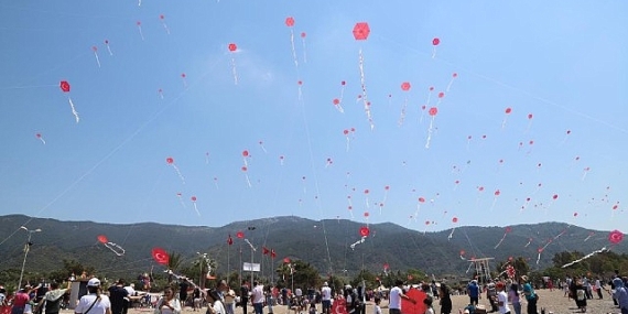 Menderes Semaları Rengarenk Olacak