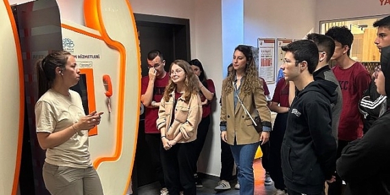 Nilüfer Belediyesi’nden öğrencilere afet ve acil durum eğitimi