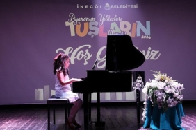 piyanonun-kucuk-ustatlari-performanslariyla-mest-etti.jpg
