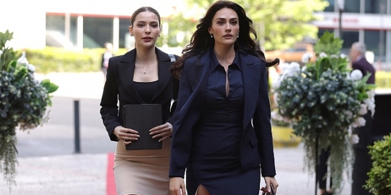 TOD'un Heyecanla Beklenen Yeni Dizisi 'Zamanın Kapıları'nın Setinden İlk Kareler Paylaşıldı!