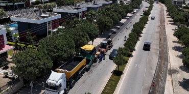 uc-ilcede-14-km-yol-asfaltlaniyor-izmir-buyuksehir-belediyesi-asfalt-atagi-baslatti.jpg