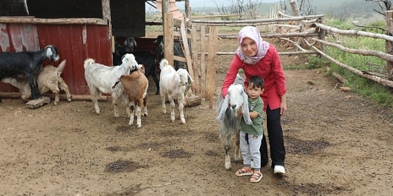 Üretici Cansu Biçer; “Herkes toprağına sahip çıkmalı”