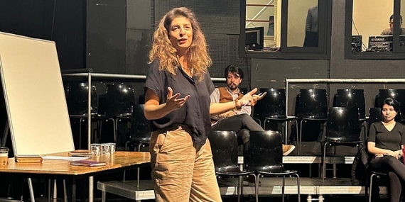 Yelda Baskın Genç Oyuncularla Atölyede Buluştu