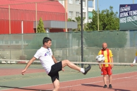 yenisehir-belediyesi-19-mayis-ayak-tenisi-turnuvasi-basladi.jpg