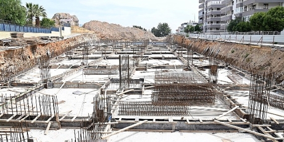 Yeşilyurt Pazaryeri çalışmaları hızla sürüyor