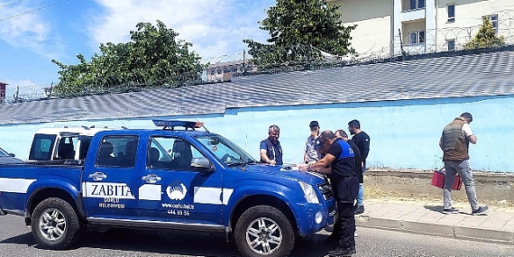 Zabıta Ekiplerinden Seyyar Satıcılara Ceza