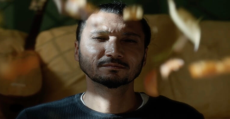 Cem Buğdaycı Yeni Teklisi “Sevdanın Rengi” İle Karşımızda!